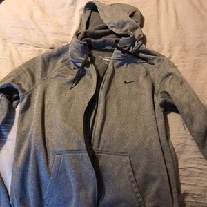 Nike therma-fit